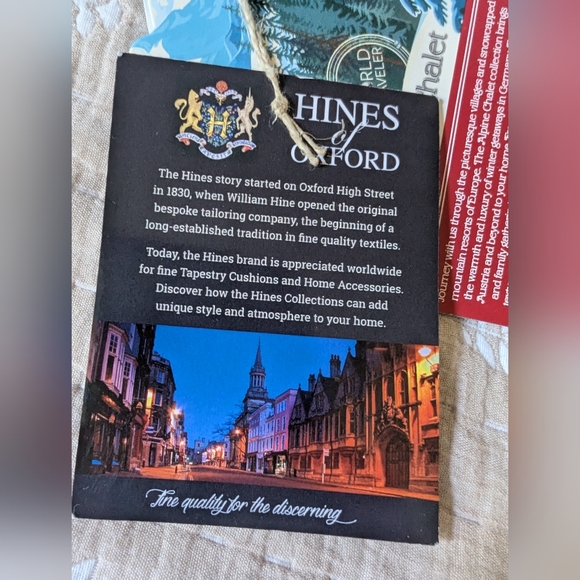 Hines Of Oxford Stags Head Wreath Tartan Red Pillow Cover With Feather Insert - Picture 4 of 8